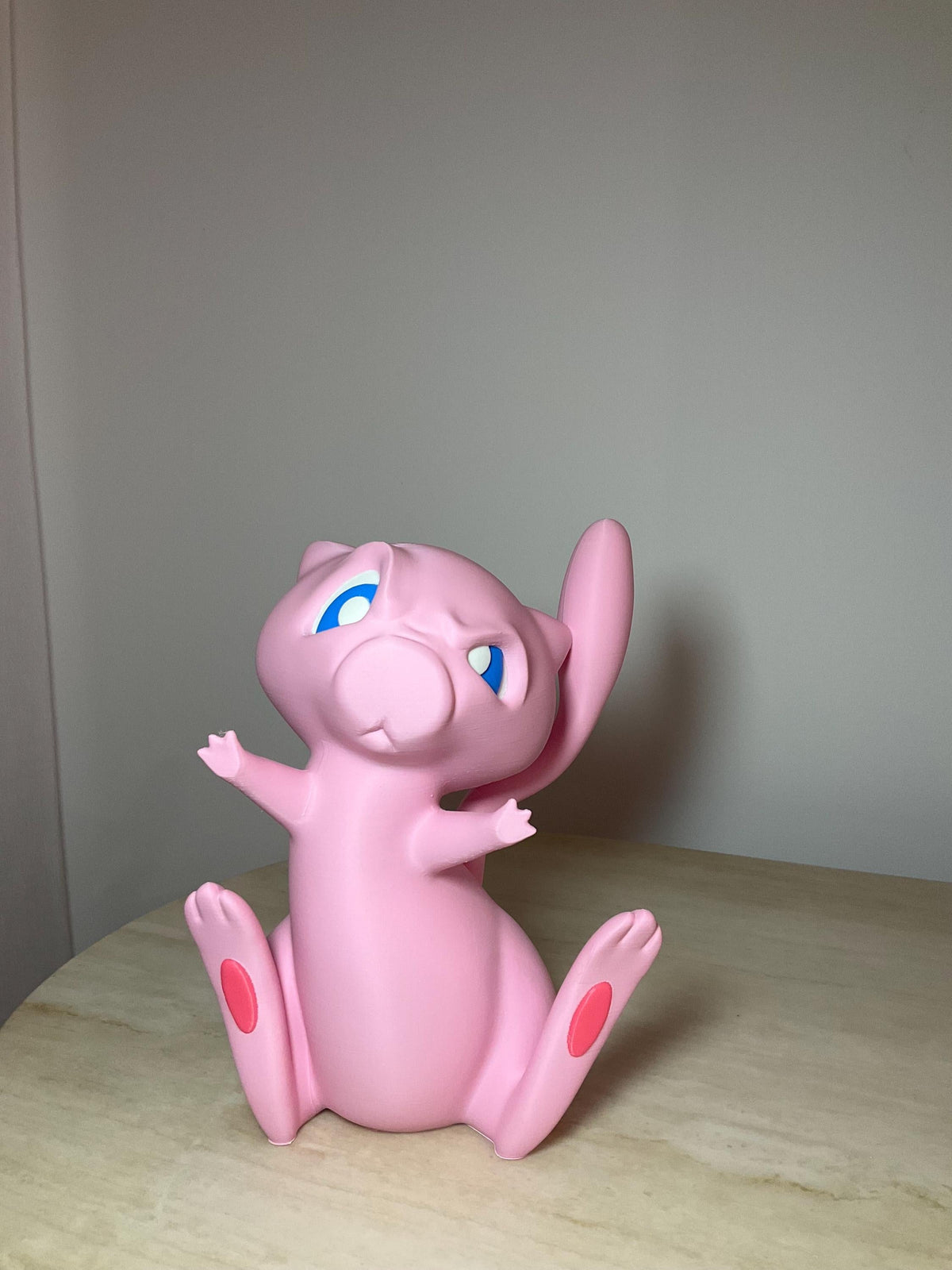 Figures & Collectibles